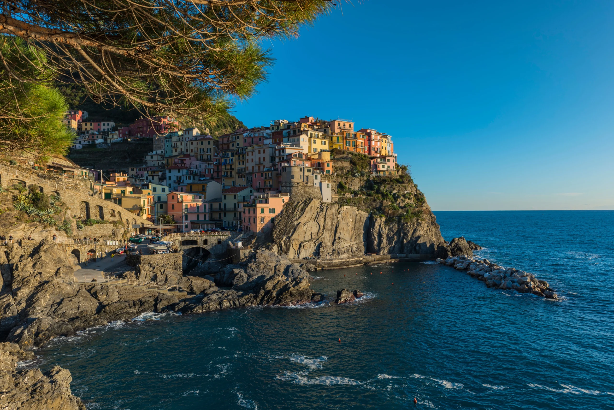 Colorful coastal villages and cliffs in Cinque Terre National Park, Italy